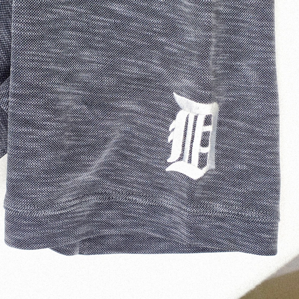 Tommy Bahama Polo Mens Large Gray Detroit Tigers MLB Tencel Blend Short Sleeve - Picture 3 of 6